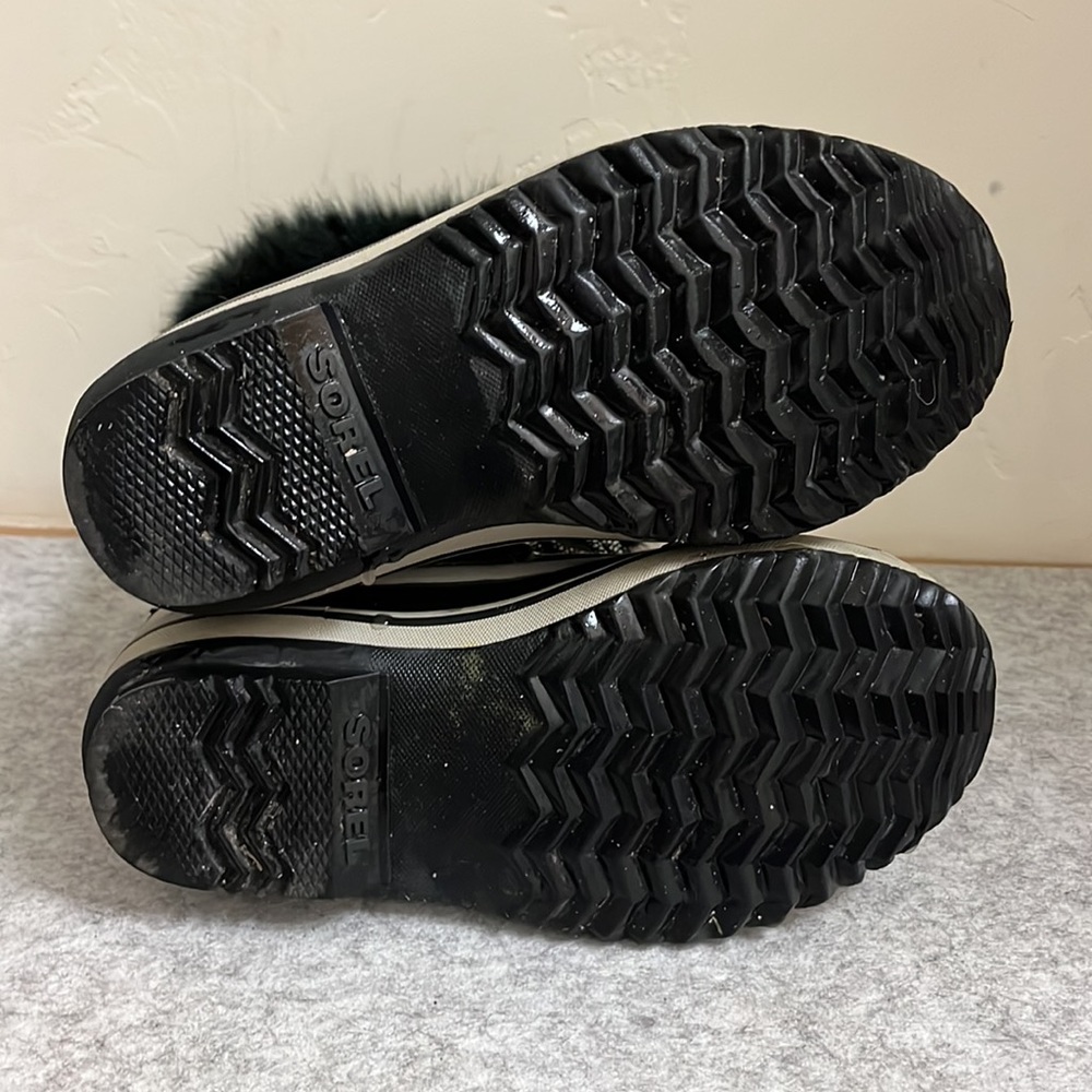 Sorel Size 3 Joan of Arctic Snow Boots - Picture 3 of 4
